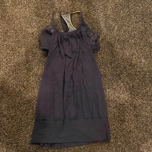 Lululemon Black Activewear top with built in bra size 4